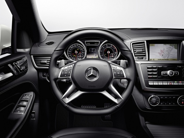 Mercedes-Benz M-класс AMG фото
