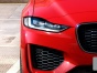 Jaguar XE фото
