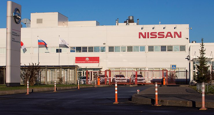 Завод Nissan фото